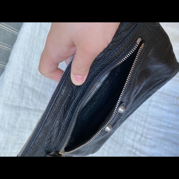 Balenciaga black leather clutch travel bag - Picture 5 of 7